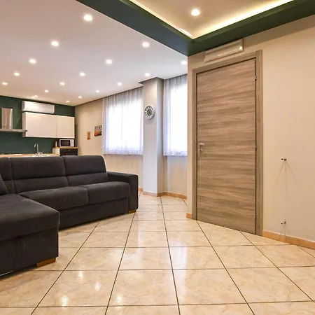 2 Bedroom Beautiful In Monterosso *